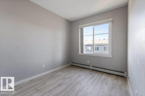 304 812 Welsh Drive, Edmonton, AB - Indoor Photo Showing Other Room