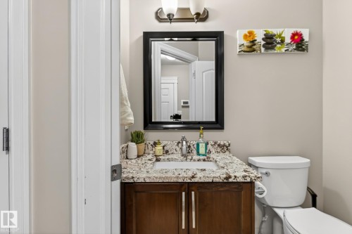 1232 Cunningham Drive, Edmonton, AB - Indoor Photo Showing Bathroom