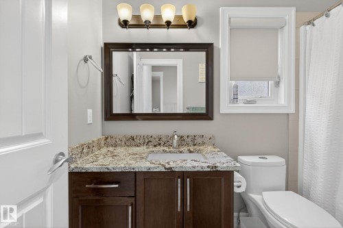1232 Cunningham Drive, Edmonton, AB - Indoor Photo Showing Bathroom