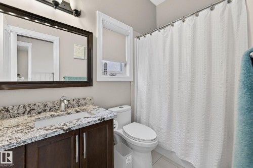 1232 Cunningham Drive, Edmonton, AB - Indoor Photo Showing Bathroom