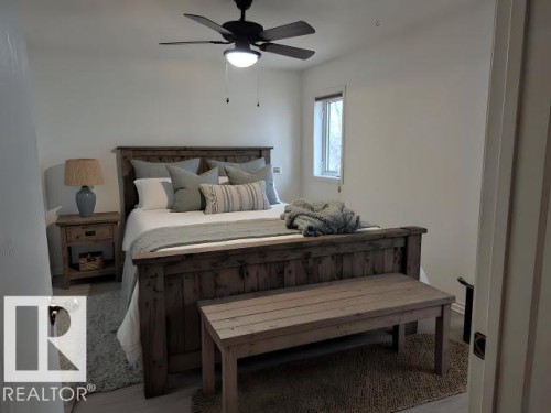 56506 Rr 34, Rural Lac Ste. Anne County, AB - Indoor Photo Showing Bedroom