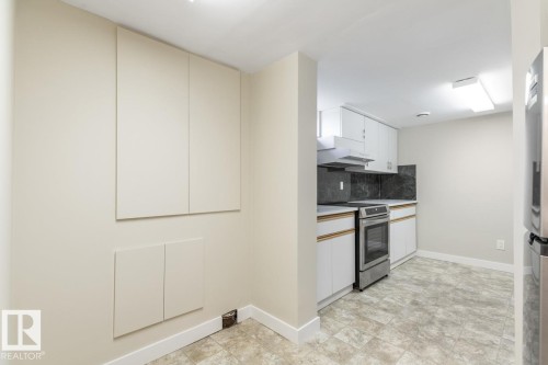 13908 57 Street, Edmonton, AB - Indoor Photo Showing Kitchen