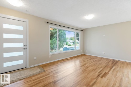 13908 57 Street, Edmonton, AB - Indoor Photo Showing Other Room
