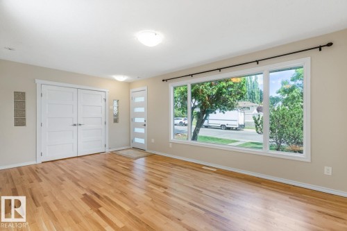 13908 57 Street, Edmonton, AB - Indoor Photo Showing Other Room