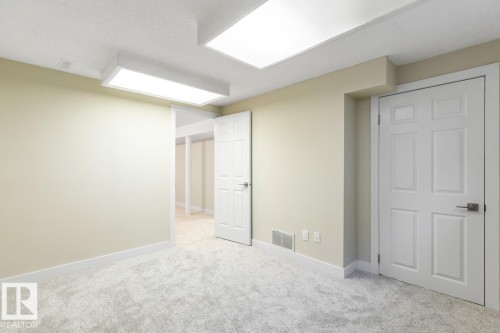 13908 57 Street, Edmonton, AB - Indoor