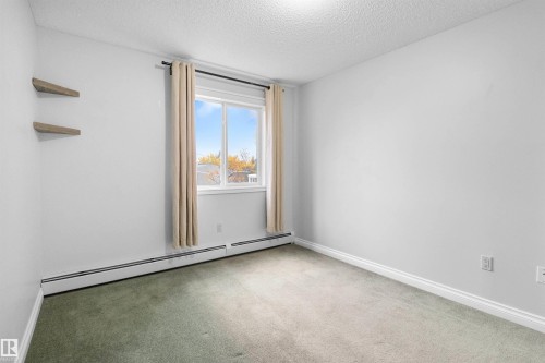 304 11446 40 Avenue, Edmonton, AB - Indoor Photo Showing Other Room