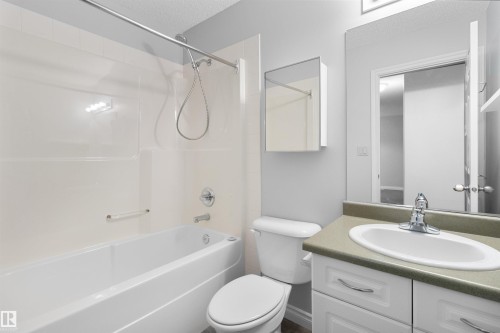 304 11446 40 Avenue, Edmonton, AB - Indoor Photo Showing Bathroom
