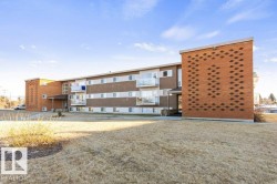 17 6113 98 Avenue  Edmonton, AB T6A 0A3