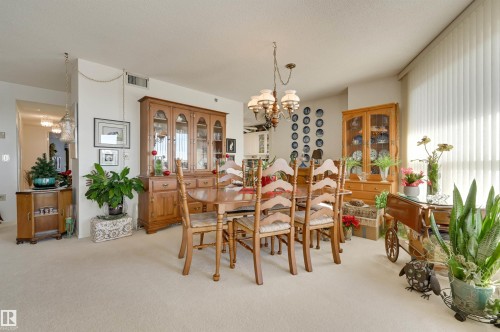 1401 12319 Jasper Avenue, Edmonton, AB - Indoor Photo Showing Dining Room