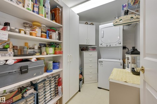 1401 12319 Jasper Avenue, Edmonton, AB - Indoor Photo Showing Laundry Room