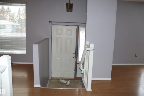 5207 55A St., Wetaskiwin, AB - Indoor Photo Showing Other Room