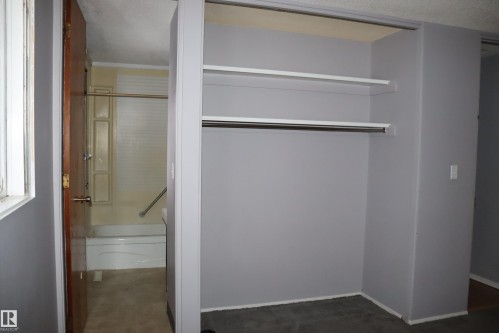 5207 55A St., Wetaskiwin, AB - Indoor