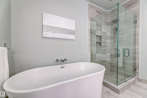 4501 10360 102 Street, Edmonton, AB - Indoor Photo Showing Bathroom