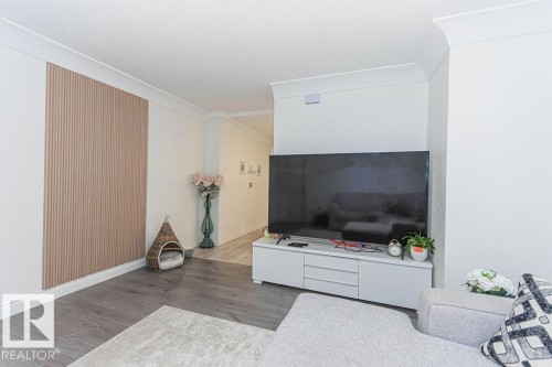 9738 152 Street, Edmonton, AB - Indoor