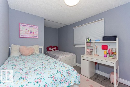 9738 152 Street, Edmonton, AB - Indoor Photo Showing Bedroom