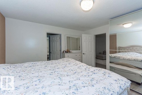 9738 152 Street, Edmonton, AB - Indoor Photo Showing Bedroom