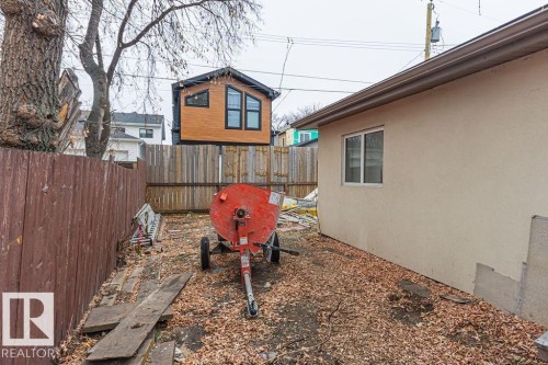 9738 152 Street, Edmonton, AB - Outdoor