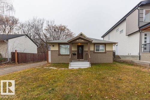 9738 152 Street, Edmonton, AB - Outdoor
