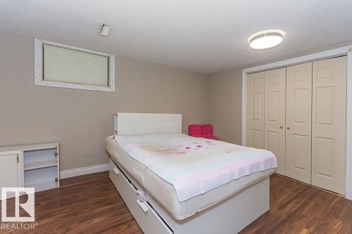 9738 152 Street, Edmonton, AB - Indoor Photo Showing Bedroom