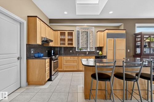 8835 159A Avenue, Edmonton, AB - Indoor Photo Showing Kitchen