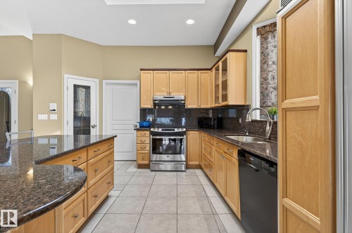 8835 159A Avenue, Edmonton, AB - Indoor Photo Showing Kitchen