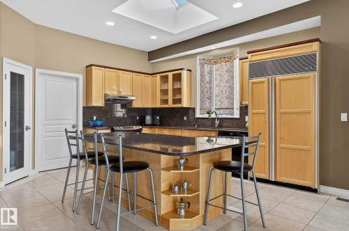 8835 159A Avenue, Edmonton, AB - Indoor