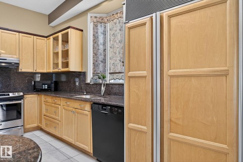 8835 159A Avenue, Edmonton, AB - Indoor Photo Showing Kitchen