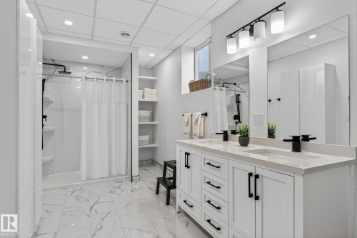 8835 159A Avenue, Edmonton, AB - Indoor Photo Showing Other Room