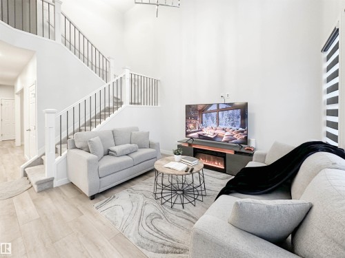 22614 99A Avenue, Edmonton, AB - Indoor