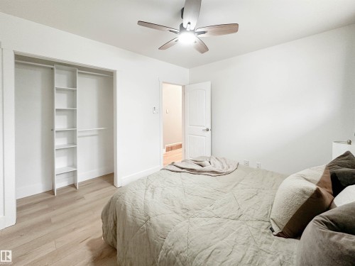 32 Gillian Crescent, St. Albert, AB - Indoor Photo Showing Bedroom