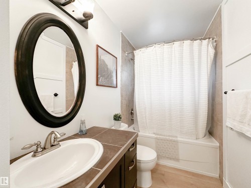 32 Gillian Crescent, St. Albert, AB - Indoor Photo Showing Bathroom