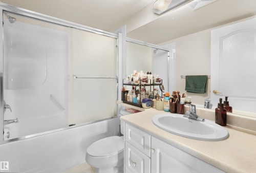 605 9741 110 Street Nw, Edmonton, AB - Indoor Photo Showing Bathroom