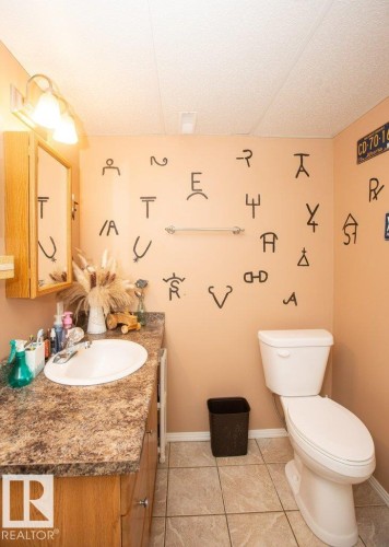 4707 50 Street, Clyde, AB - Indoor Photo Showing Bathroom