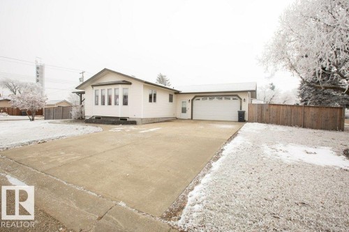 4707 50 Street, Clyde, AB - Outdoor