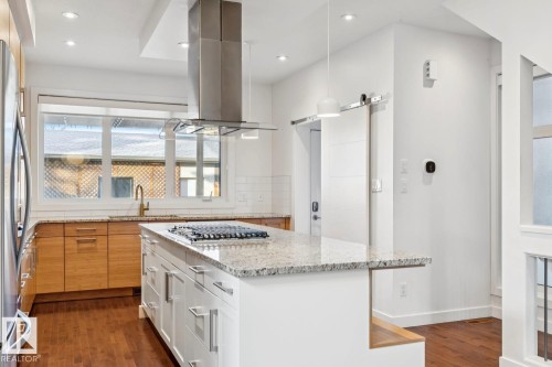 11042 131 Street, Edmonton, AB - Indoor Photo Showing Kitchen