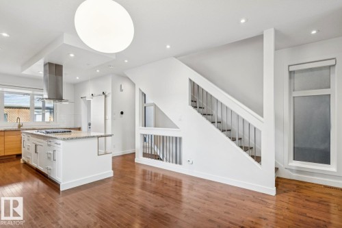 11042 131 Street, Edmonton, AB - Indoor Photo Showing Kitchen