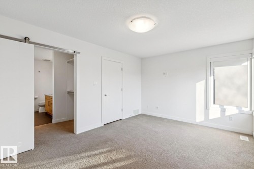 11042 131 Street, Edmonton, AB - Indoor Photo Showing Other Room