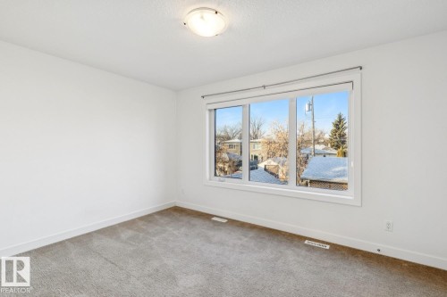 11042 131 Street, Edmonton, AB - Indoor Photo Showing Other Room