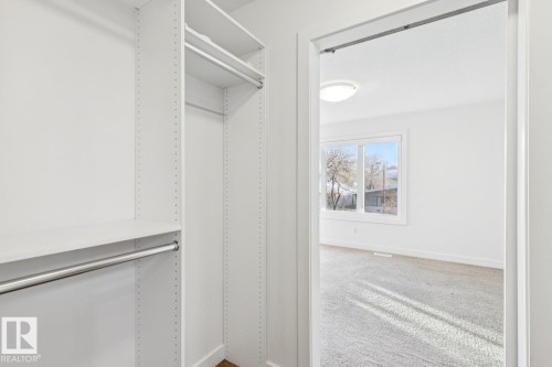 11042 131 Street, Edmonton, AB - Indoor