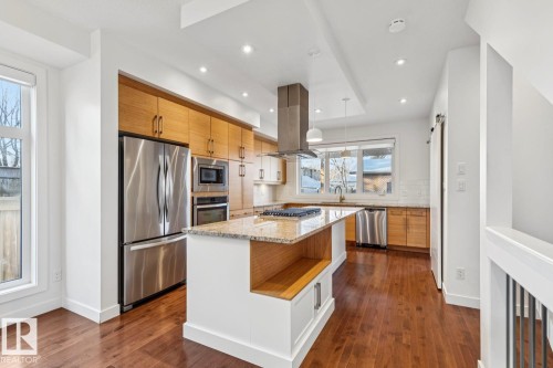 11042 131 Street, Edmonton, AB - Indoor Photo Showing Kitchen With Upgraded Kitchen