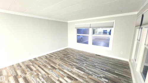 90 Rim Road Nw, Edmonton, AB - Indoor Photo Showing Other Room