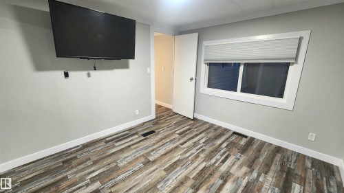 90 Rim Road Nw, Edmonton, AB - Indoor Photo Showing Other Room