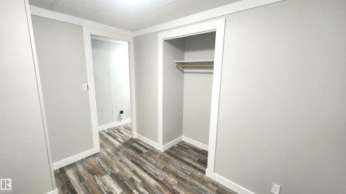 90 Rim Road Nw, Edmonton, AB - Indoor Photo Showing Other Room
