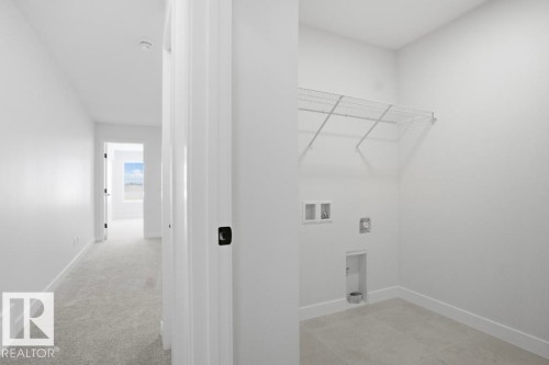 8960 Elves Loop, Edmonton, AB - Indoor Photo Showing Other Room