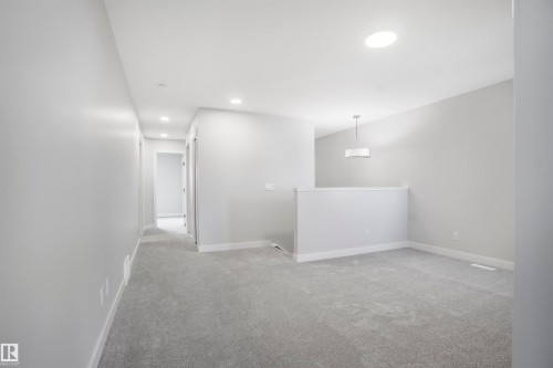 8960 Elves Loop, Edmonton, AB - Indoor Photo Showing Other Room