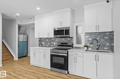 82 Meadowland Way, Spruce Grove, AB - Indoor Photo Showing Kitchen