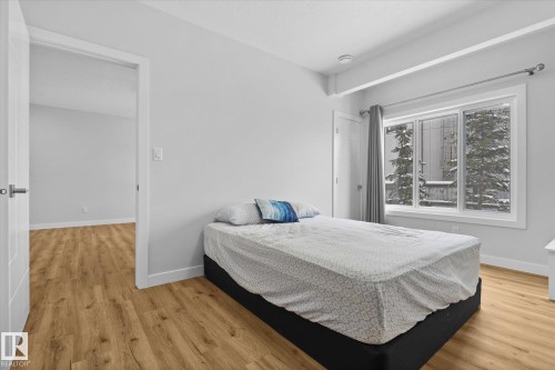 82 Meadowland Way, Spruce Grove, AB - Indoor Photo Showing Bedroom