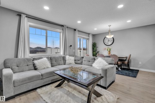 1748 27 Street, Edmonton, AB - Indoor Photo Showing Living Room