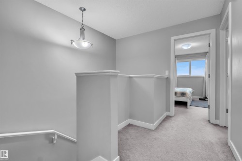 1748 27 Street, Edmonton, AB - Indoor