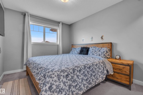1748 27 Street, Edmonton, AB - Indoor Photo Showing Bedroom